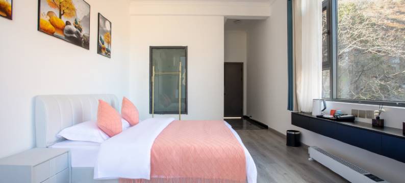 香格里拉栖岩·山景民宿(虎跳峡镇本地湾店)图片