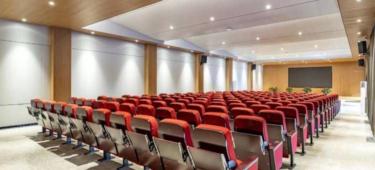 白玉兰酒店(日照岚山多岛海店)图片