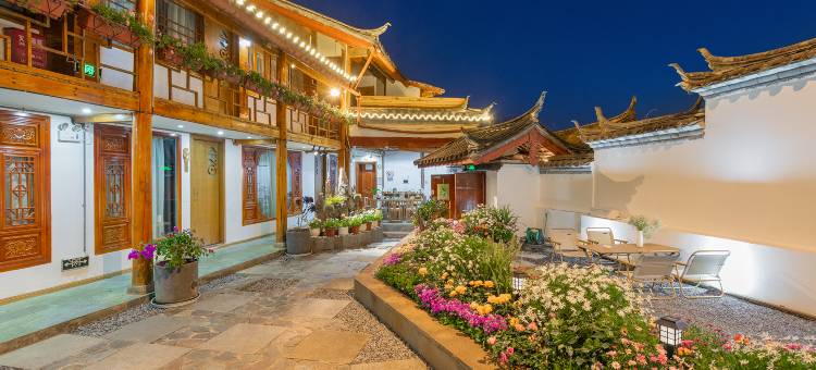 Ananas Valas沐澜景•花园里舍space日照金山民宿(丽江古城店)图片