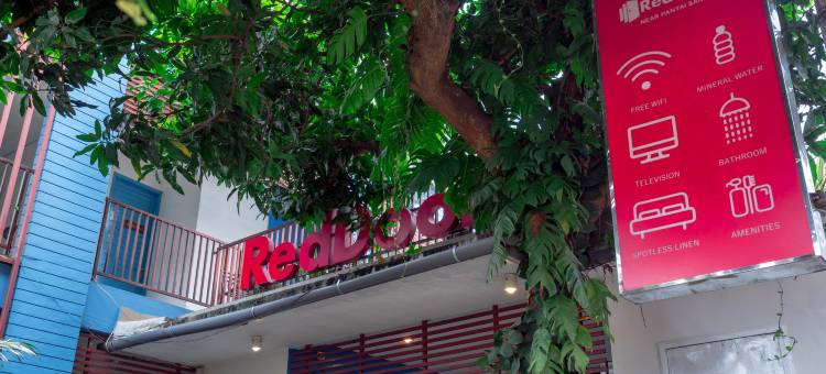 红多兹酒店-近巴厘岛沙努尔海滩(RedDoorz Near Pantai Sanur Bali)图片