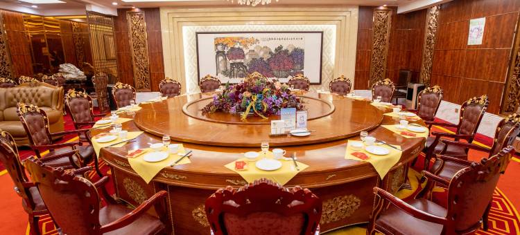 白城鹤翔宾馆(市民广场海明东路步行街店)图片