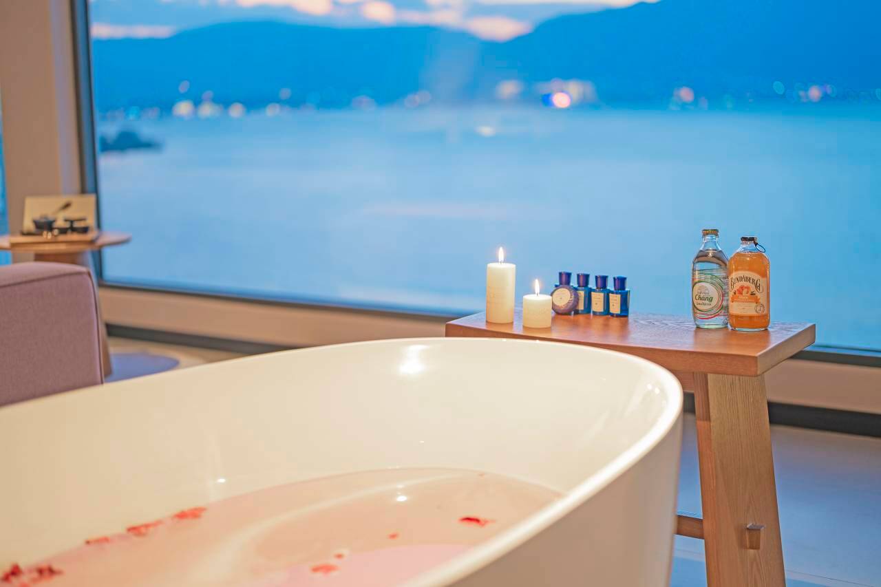 影入·半山海景丨景观泳池丨360°日落海景美宿(大理洱海店)图片