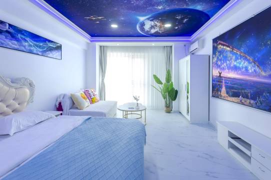 铭轩雅筑公寓(大连高新万达广场店)