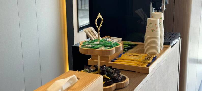 佳舍酒店(安德高铁站铁道职院店)图片