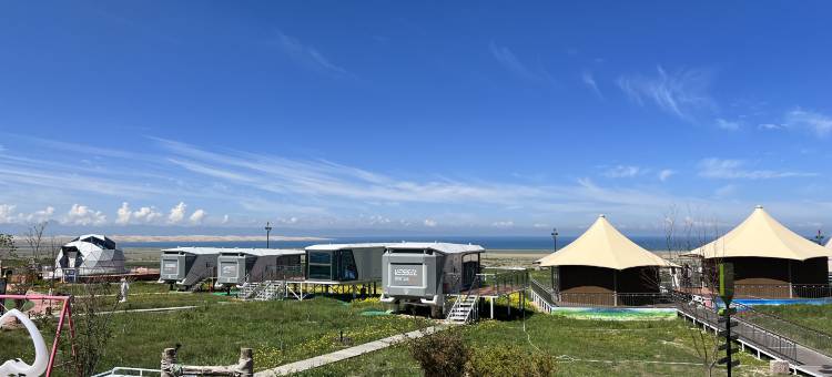 青海湖同宝山登山观湖特色野奢露营民宿图片