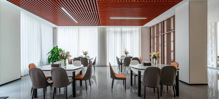 竑途酒店(楚雄彝海公园景区店)图片