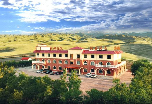 冰峯温泉假日酒店外景图