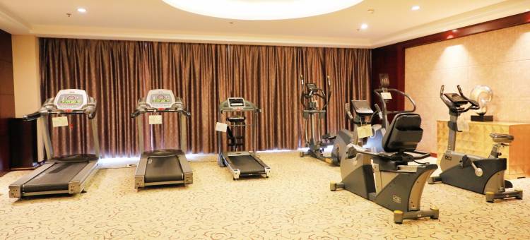 乌鲁木齐西北石油酒店(铁路局北京路汇嘉时代广场店)图片