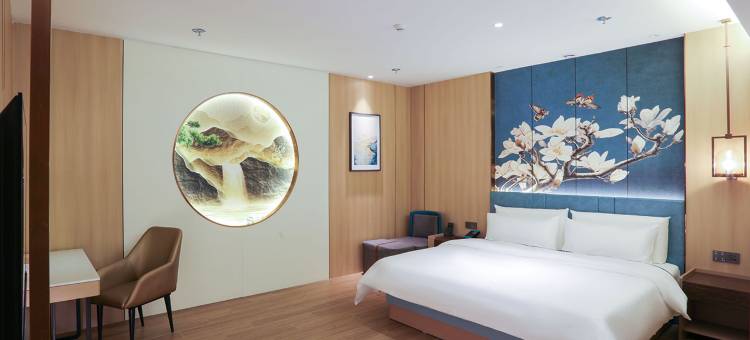 白玉兰酒店(沈阳沈北大学城方特店)图片