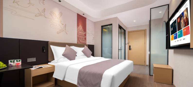 余悦丽致酒店(新乡河师大万达广场店)图片