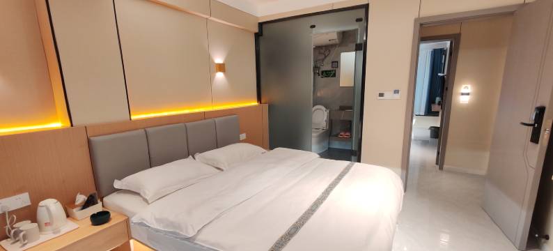 康定情城宽舍民宿(情歌广场店)图片