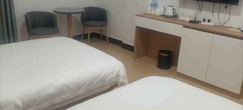 茶苑宾馆(昌宁县人民医院店)图片