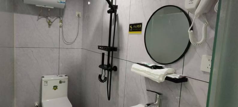 霞光酒店(商丘南站店)图片