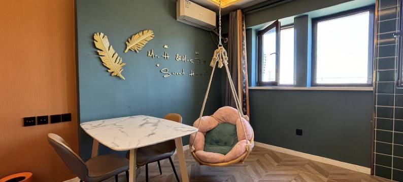 时光民宿(军校街金融街店)图片