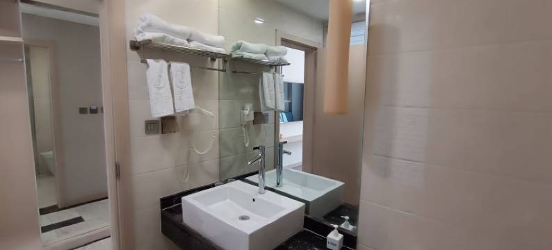 岐山利元酒店图片