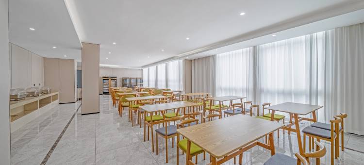 桐庐富春江柏纳酒店(桐庐中心广场店)图片