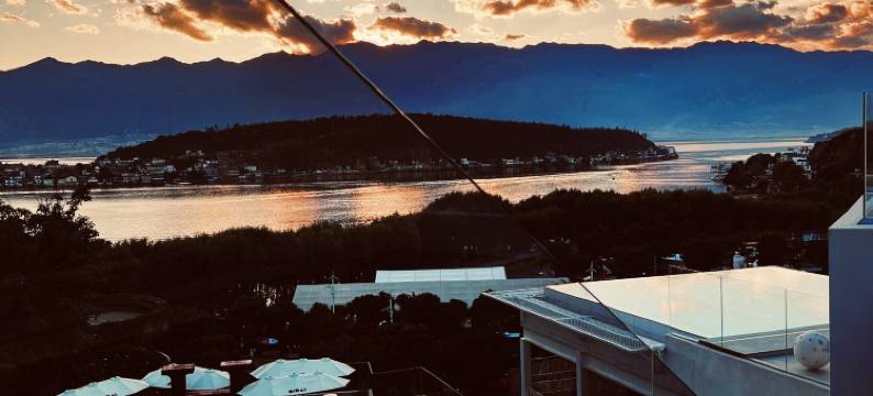 HIHAT·先锋艺术酒店(大理洱海理想邦店)图片