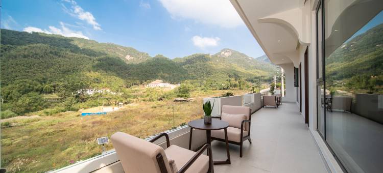 明月涧·设计师智能民宿(天柱山景区店)图片