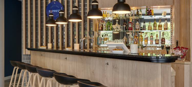 Holiday Inn Express 科隆 - 米尔海姆(Holiday Inn Express Cologne - Muelheim)图片