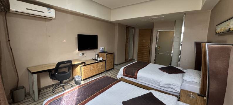 隆翔商务酒店(银川建发店)图片