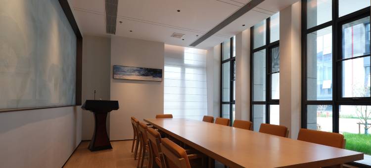 舟山隐沫书苑酒店(普陀客运中心店)图片