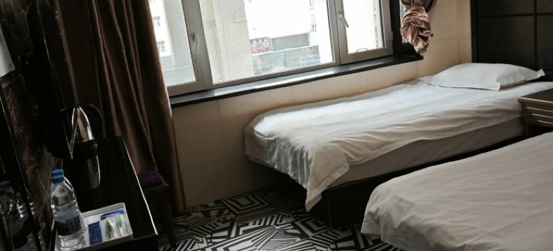 聚鑫酒店(友好北路店)图片