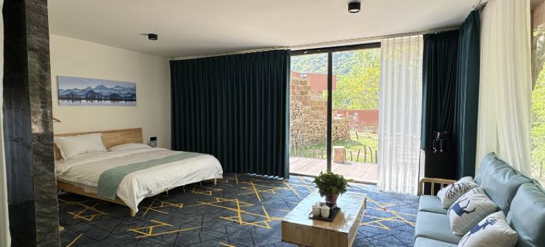 内丘涧石居宿集图片