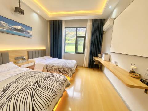 德钦十顾·梅里香居民宿