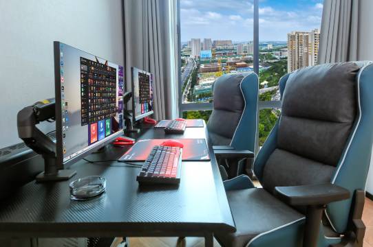 星岸电竞酒店(济南西站印象济南泉世界店)