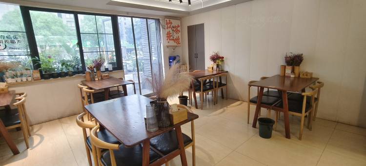 舟山娅莱酒店(东港凯虹广场店)图片