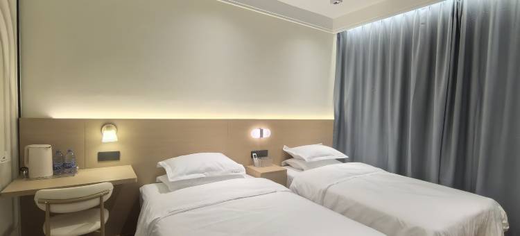 花间集·拾光民宿(柳州高铁站柳南万达店)图片