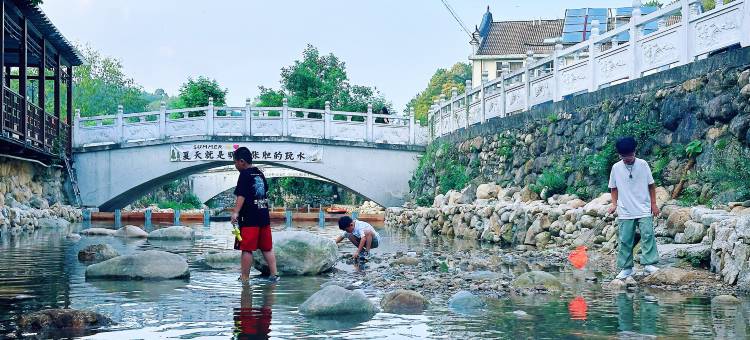 御龙湾国际酒店(金寨天堂寨店)图片