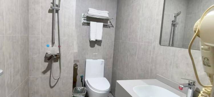 娄底娄星区人文科技学院安其居酒店图片