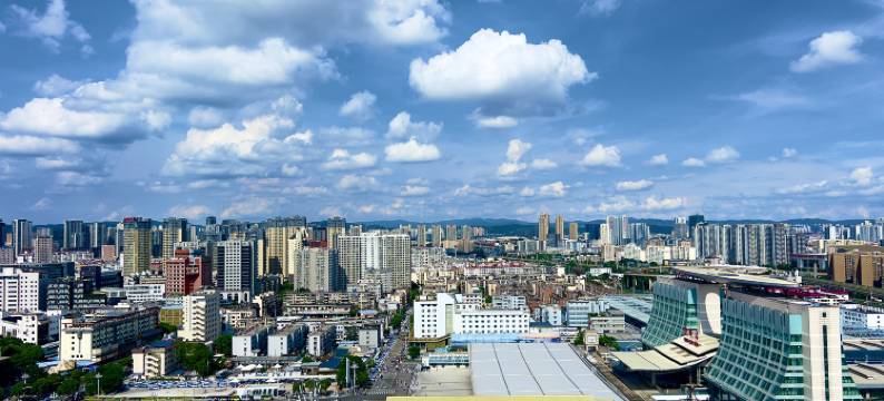 凌白民宿(昆明火车站店)图片