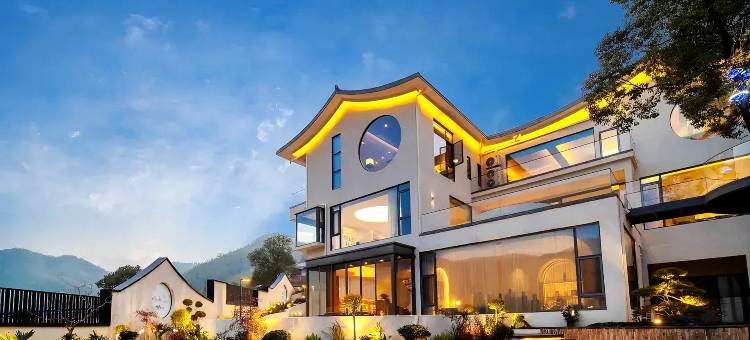 伴思缘轻奢美宿(梅岭狮子峰店)图片