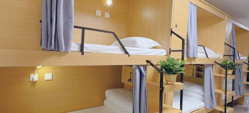 小拾光青年旅舍(万达广场店)图片