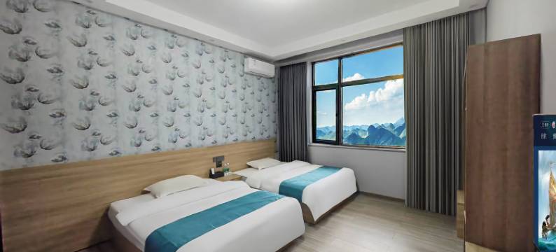 山里山外主题酒店(华山景区玉泉院店)图片