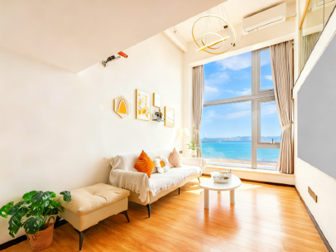 坦克Loft海景公寓(龙光世纪商务中心店)