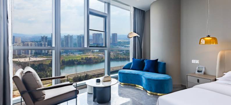 花容设计师酒店(昆明南站七彩云南第壹城店)图片