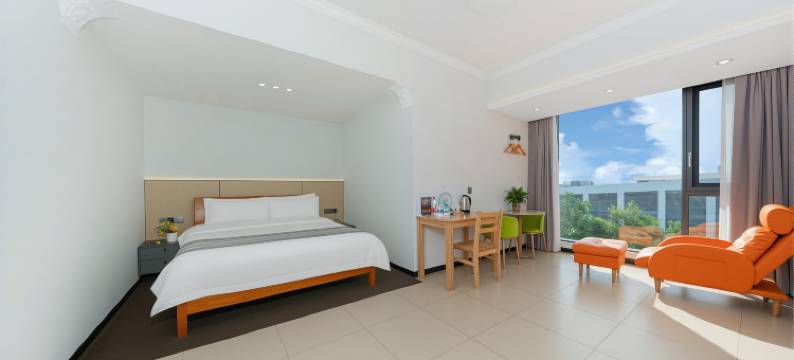 三亚湾柚家酒店(凤凰国际机场店)图片