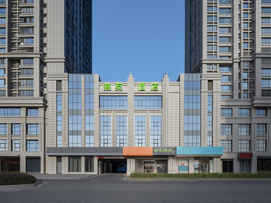 海友酒店(盐城市政府金鹰聚龙湖店)