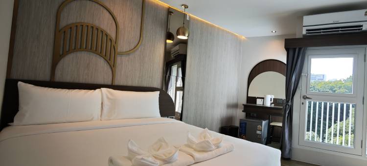 GLINT Siam Bangkok Hotel图片