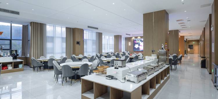 丹江口斯普瑞国际大酒店(丹江口大坝景区店)图片