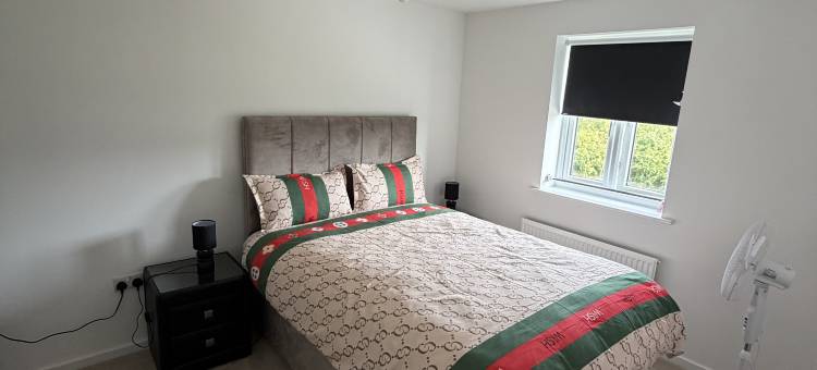 格里姆斯比精美新建家庭旅馆，提供免费停车(Beautiful New-Build Home in Grimsby With free parking)图片
