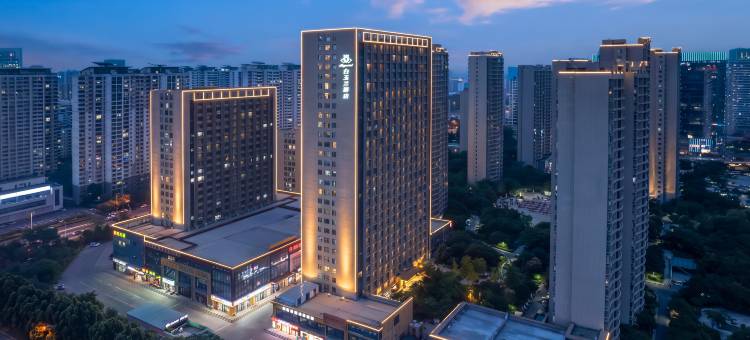 白玉兰商务酒店(临沂市政府万达广场店)图片