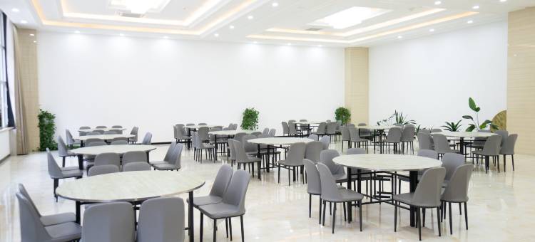 骏怡连锁酒店(珲春高铁站汉唐夜市店)图片