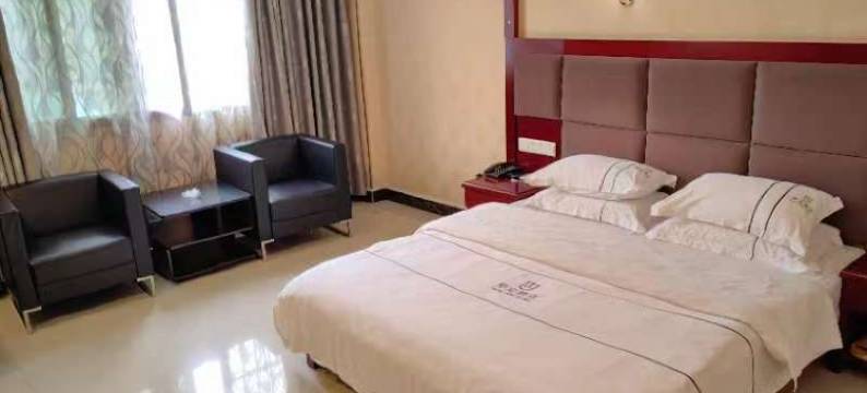 耿马梦定商务酒店(孟定镇店)图片