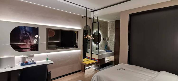 噶尔云上星空酒店图片