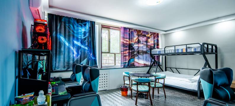 和田市益欣电竞主题酒店图片