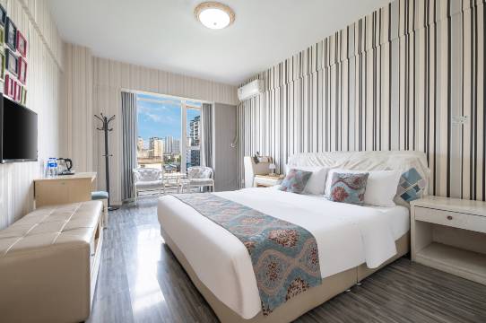 成都迁逸客酒店